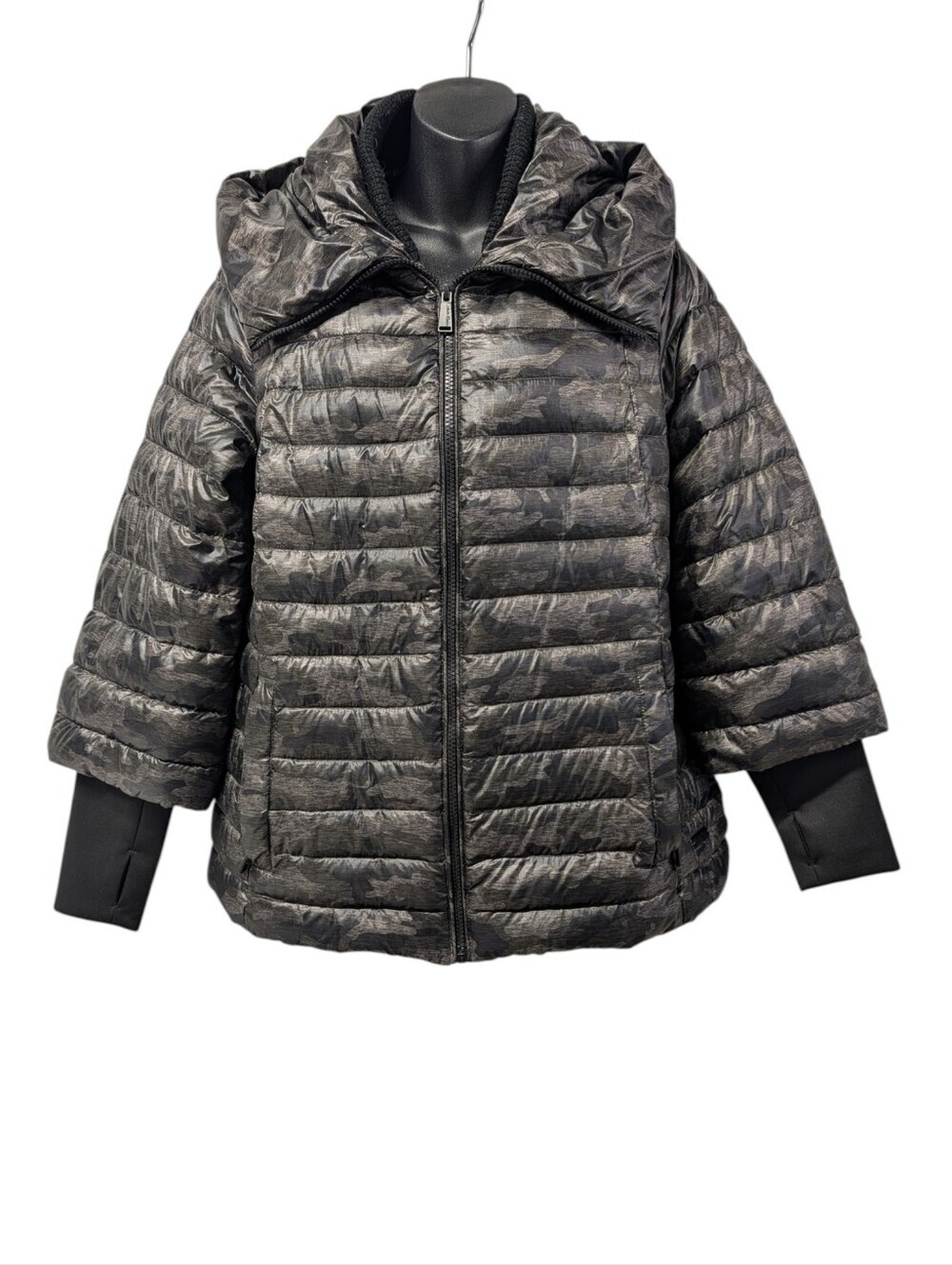 Calvin Klein Performance Black Camo Puffer Jacket Women’s M Hooded Down Filled